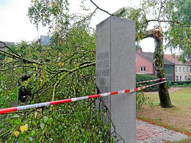 ehrenmal4